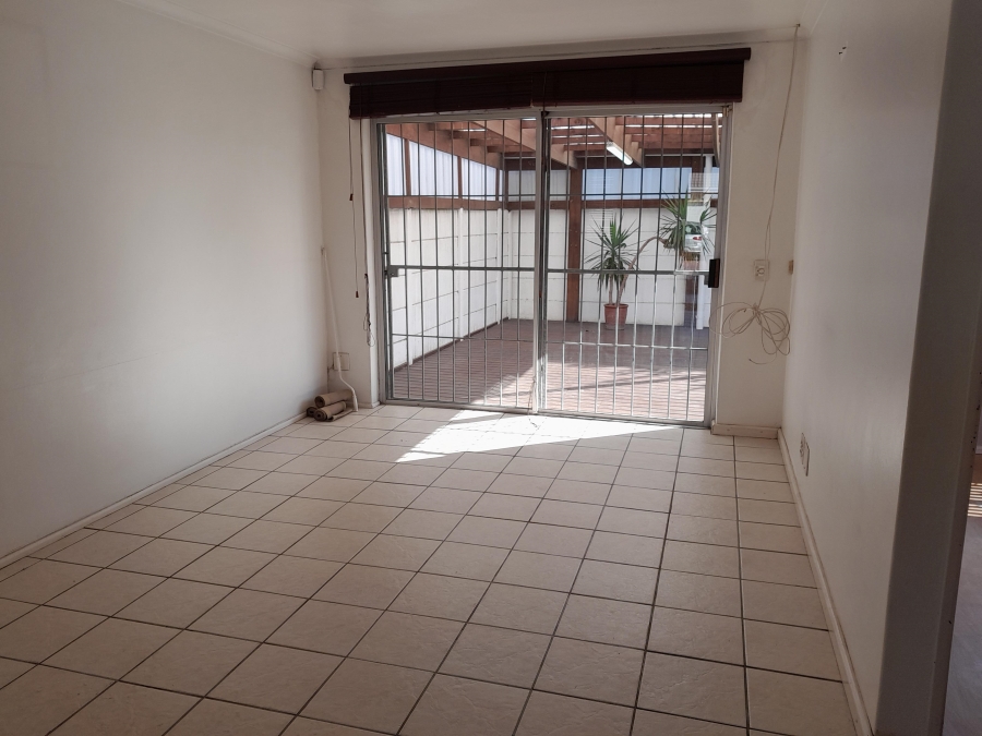 2 Bedroom Property for Sale in Thornton Western Cape